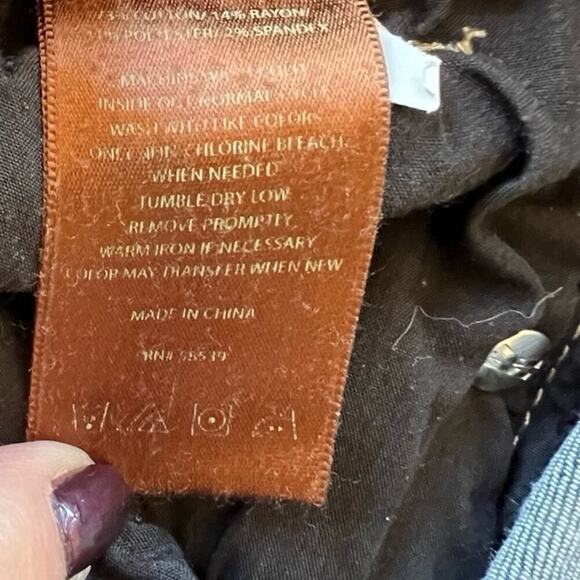 Kut from the Kloth women’s size 12 denim jeans - Picture 5 of 12